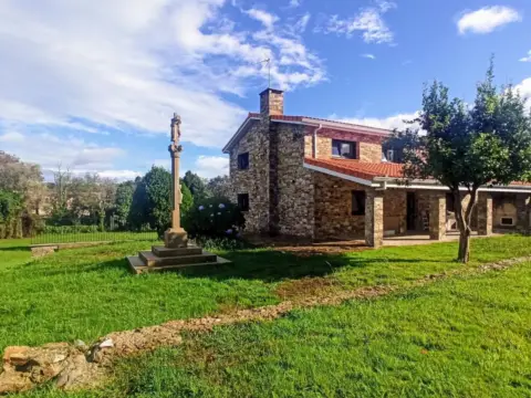 Chalet en Rúa Igrexa