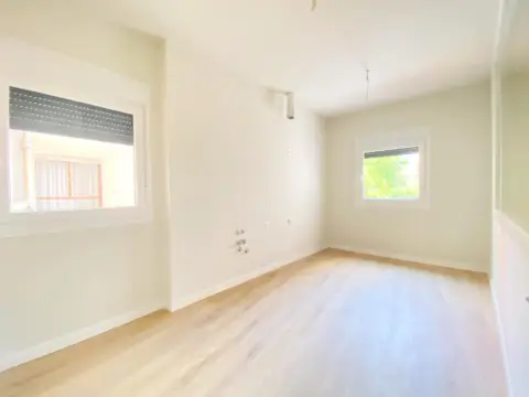 Piso en calle de Leopoldo Cano