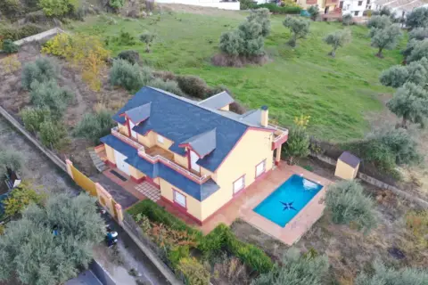 Chalet en calle Fuente 16 Caños