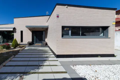 Chalet en calle Jacinto Benavente, 5