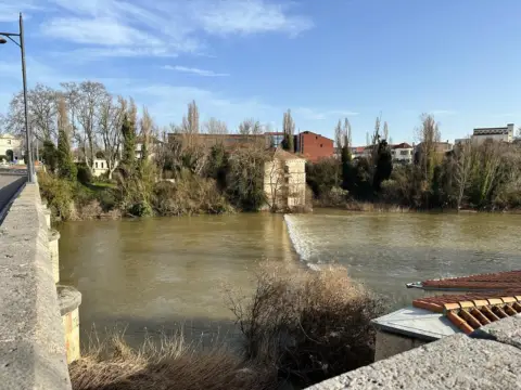 Piso en calle Veintinueve DIC