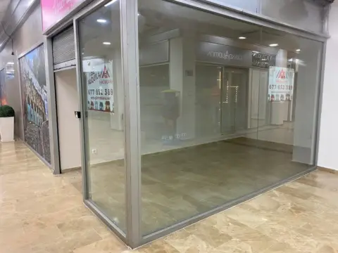 Local comercial en Centro
