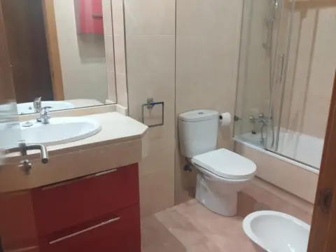 Piso en calle Isabel de Castilla