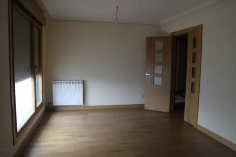 Piso en calle de la Peña Ubiña, 9