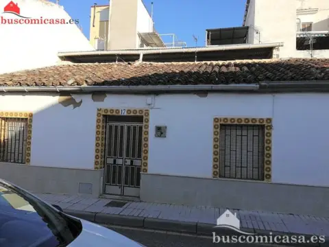 Casa adosada en calle de Calerín Bajo