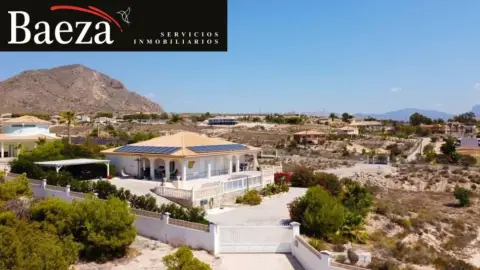 Chalet en Villafranqueza-Santa Faz-Monegre