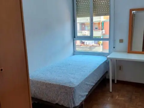 Habitación en Paseo de los Castellanos, 42