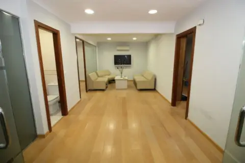 Oficina en Plaza San Pedro, 1