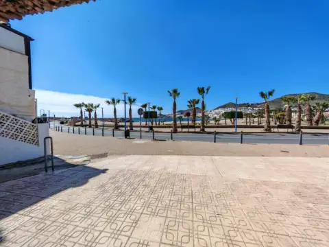 Local comercial en Cuesta del Puerto Deportivo