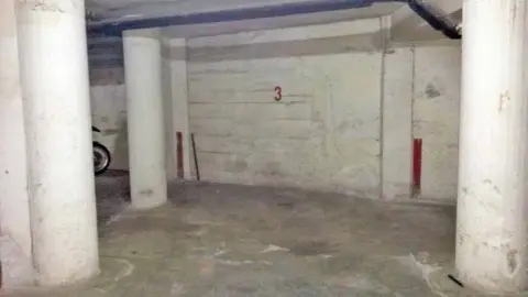 Garaje en Camino de Ronda, 64
