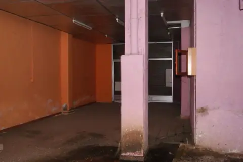 Local comercial en Carrer del Marquès de Solferit, 24