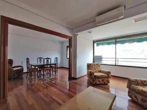 Piso en calle Tejeiro
