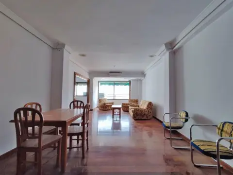 Piso en calle Tejeiro