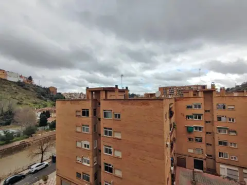 Piso en calle Loma de Dílar