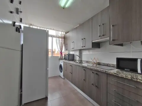 Piso en calle Loma de Dílar