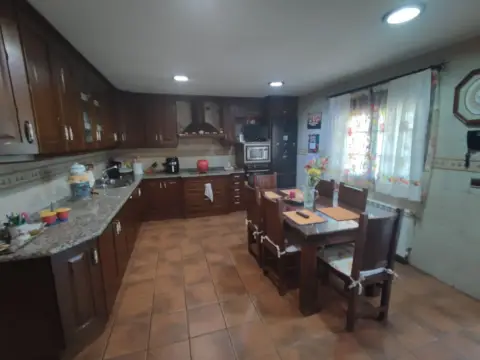 Chalet en calle Urb El Madroño