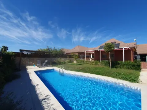Casa pareada en Camino Veratos del Rio Tajo