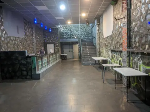 Nave industrial en Sant Josep-Mercat