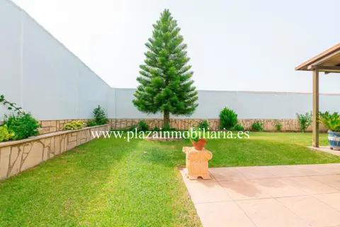 Chalet en Los Poleares