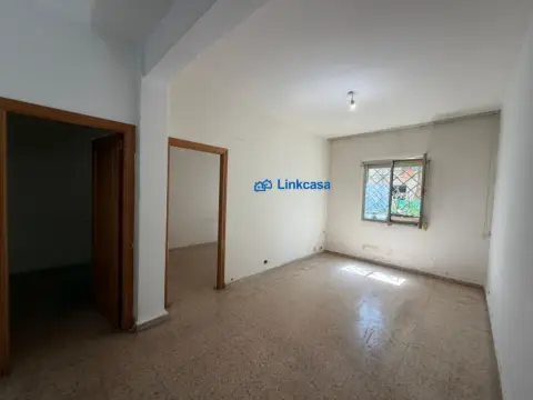 Piso en calle de Aveiro