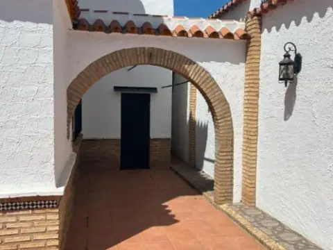 Casa pareada en calle La Palma