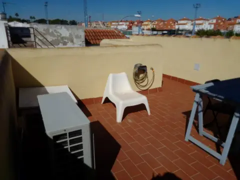 Estudio en Avenida de Antonio Mairena