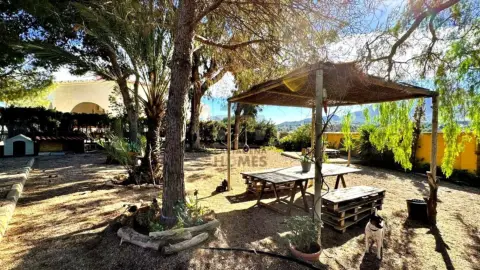 Chalet en calle de Loma Poblada, 29