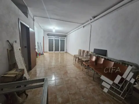 Casa adosada en Carrer Mestres Sanchís i Vilaplana