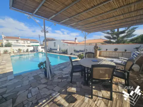 Chalet en calle Isla Grossa