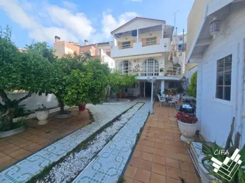 Chalet en calle Apotecari M Bengoechea