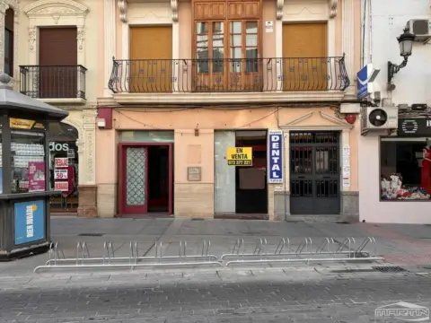 Local comercial en Plaza de España, 13