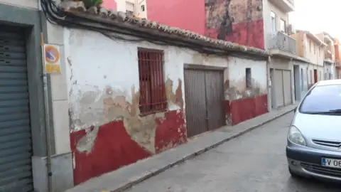 Casa adosada en Carrer de Santa Lucía