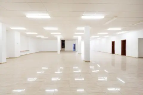 Local comercial en calle de Juan Carlos I