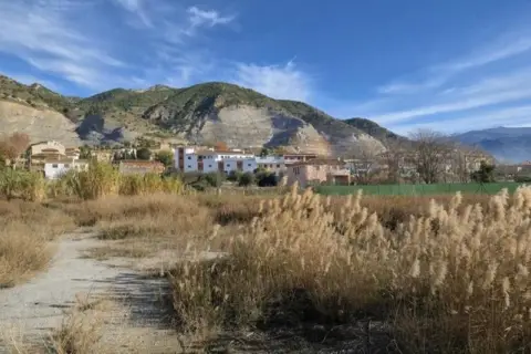 Finca rústica en calle Maestra Encarnación Villaverde