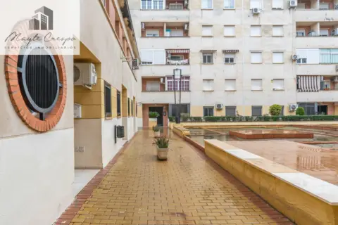 Dúplex en calle Alcalá la Real, 12
