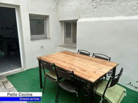 Casa en calle de la Aurora