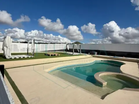 Chalet en Pinar de los Franceses - Marquesado