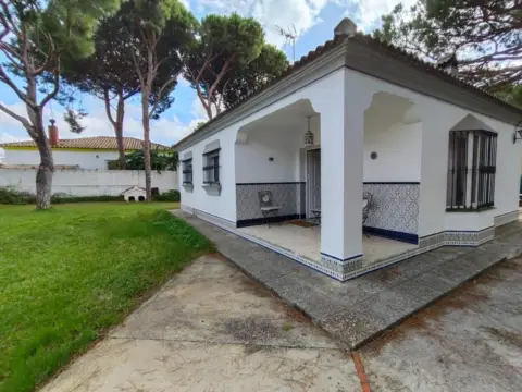 Chalet en Las Lagunas - Campano