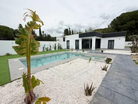 Chalet en Las Lagunas - Campano