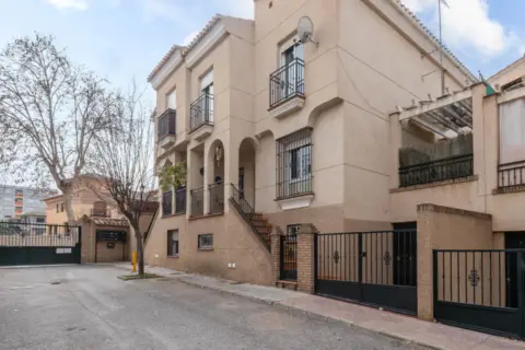 Casa en Alhendín  Carretera Granada-Motril