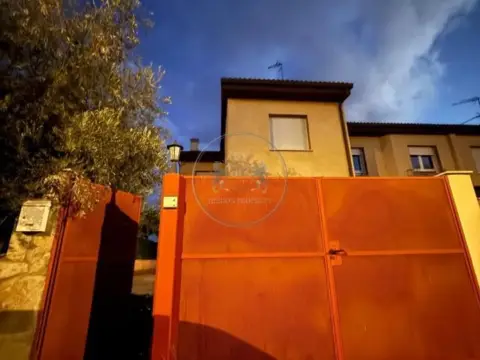 Chalet en Hontanares de Eresma