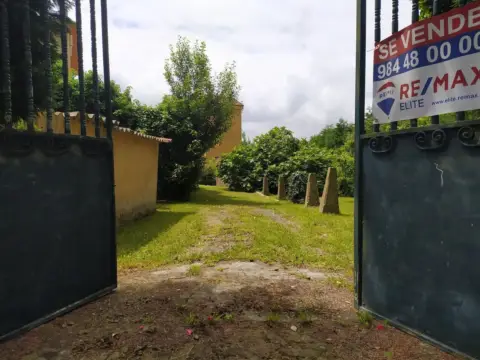 Terreno en calle del Carbayo, 1