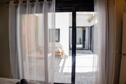 Piso en calle de Alberique, 8