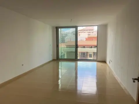 Piso en calle Ángel Bruna