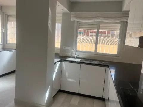 Piso en calle de Juan Fernández