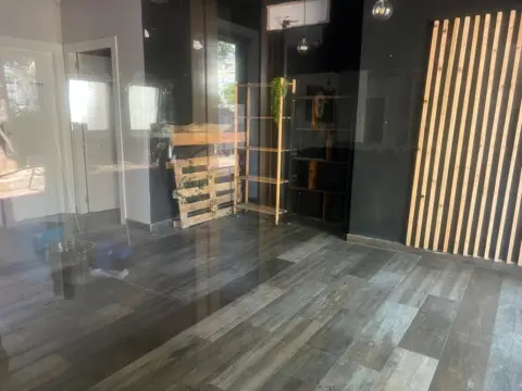 Local comercial en Plaza de España