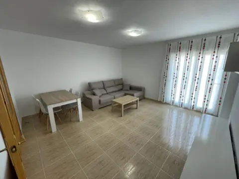 Piso en calle Ramón y Cajal