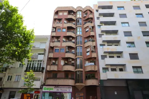 Piso en Avenida de la Reina Victoria Eugenia