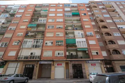 Piso en calle San Leandro