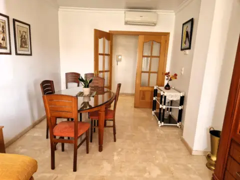 Piso en Avenida Luis Miranda Dávalos